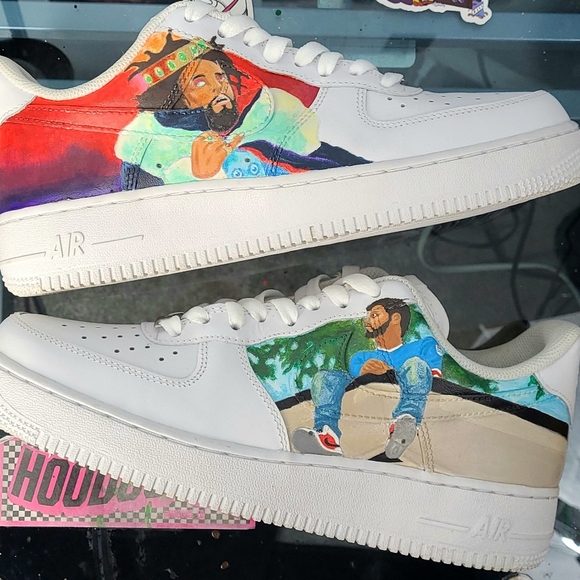 Air Force 1 - Picture 1 of 3